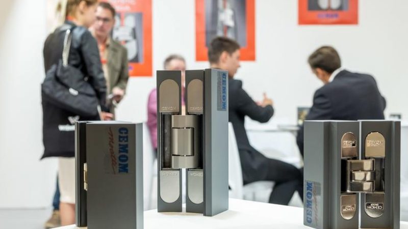 折叠门门扇宽度多少合理？解析折叠门尺寸的考量因素